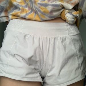 Lululemon hotty hot shorts color white size 0